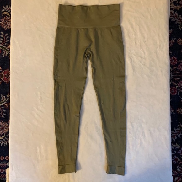 SET Active Ribbed V and Leggings Set - Picture 6 of 11